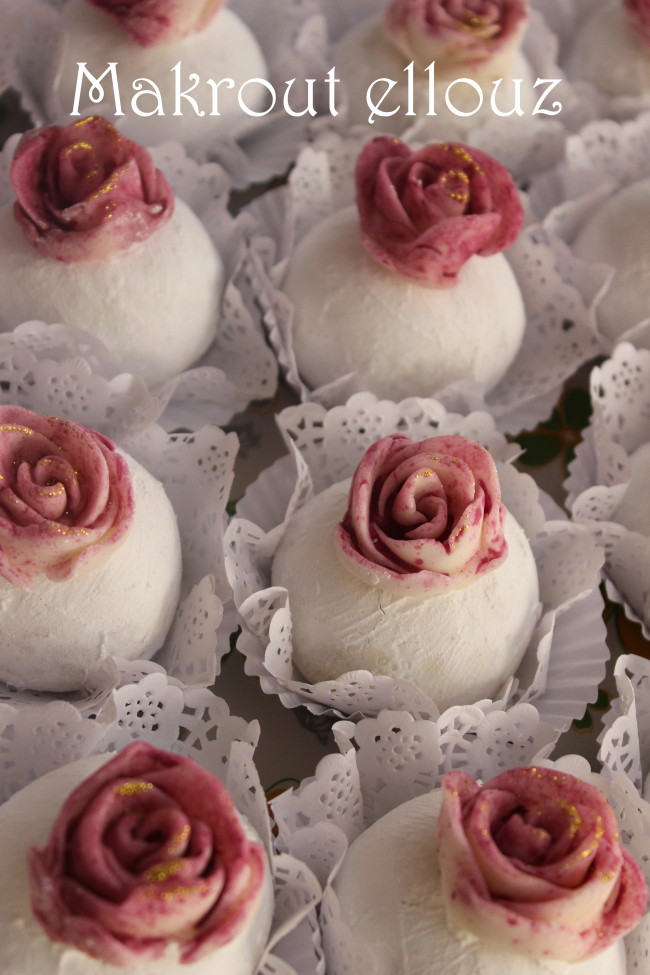 https://recettesderatiba.com/wp-content/uploads/2014/07/Gateaux-algeriens-moderne.jpg