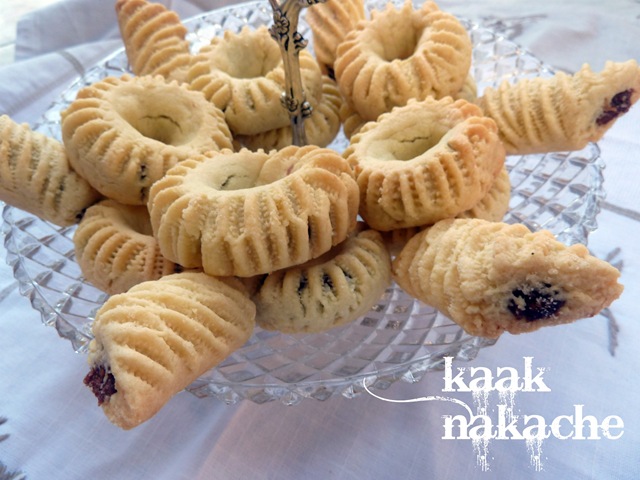 https://recettesderatiba.com/wp-content/uploads/2014/07/kaak-1_2.jpg